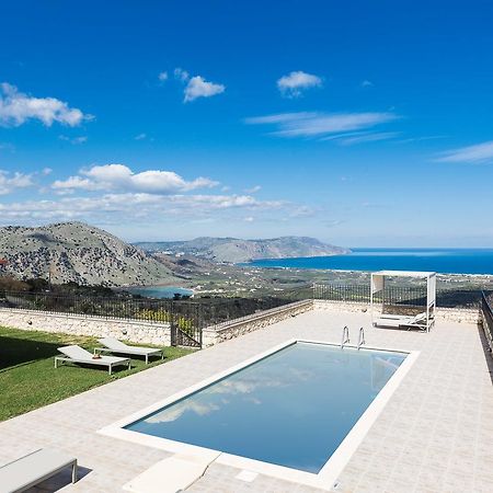 Thea Villas Kournás Екстериор снимка